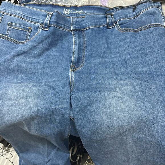 DG2 by Diane Gilman New Classic Stretch Denim Trouser Petite Jeans 24PW - Picture 4 of 8